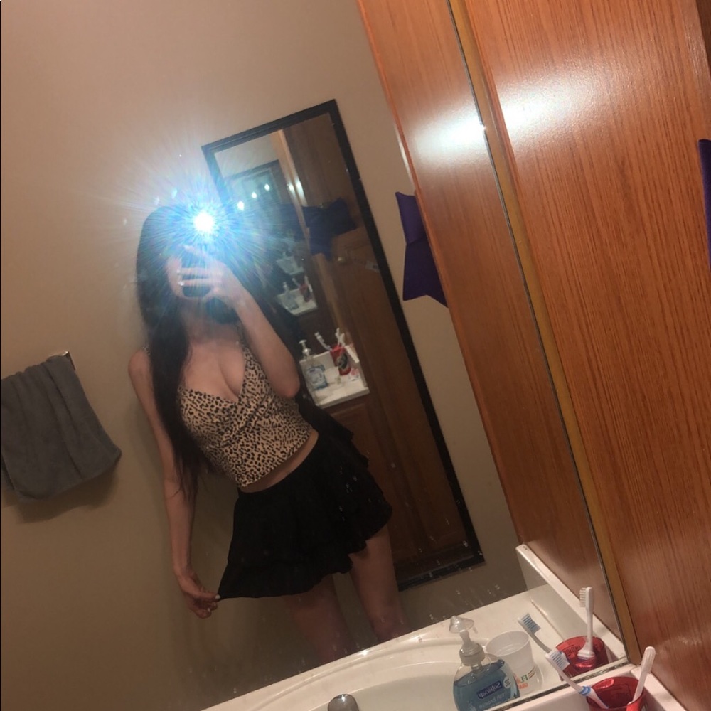 🌵Cheetah print crop top!!